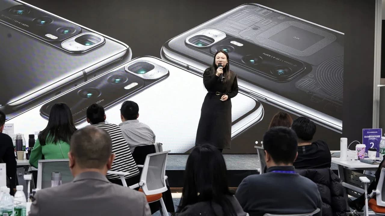 孵化器启动仪式演讲现场